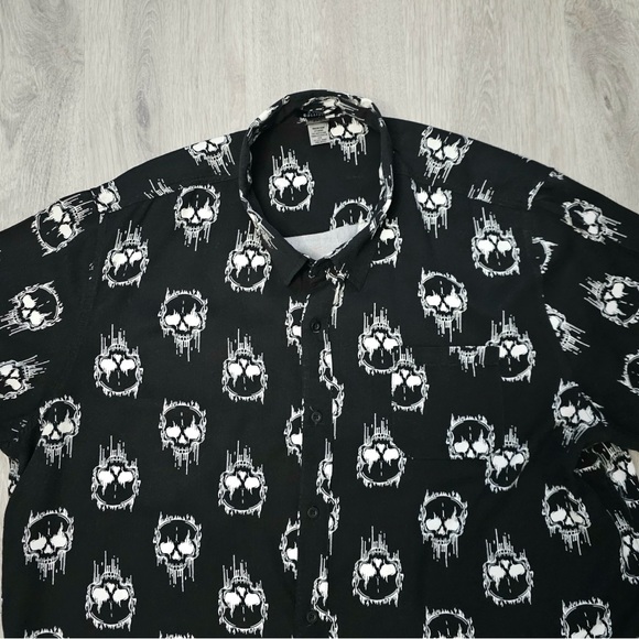 Men’s Social Collision Black Short Sleeve Shirt Size 3XL - Picture 6 of 9